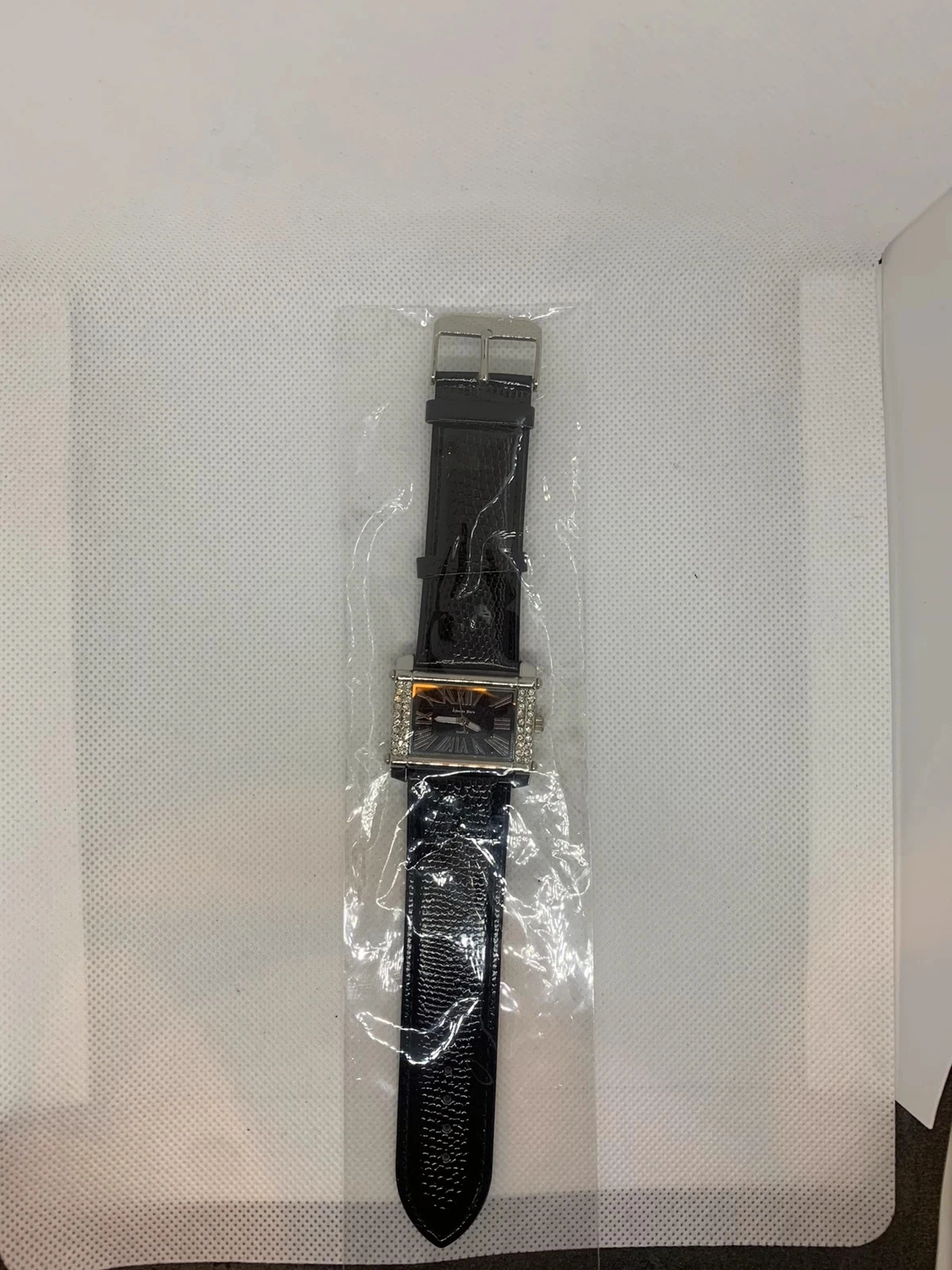 Montre femme Alberto Fioro, noire et strass -70% – photo 3